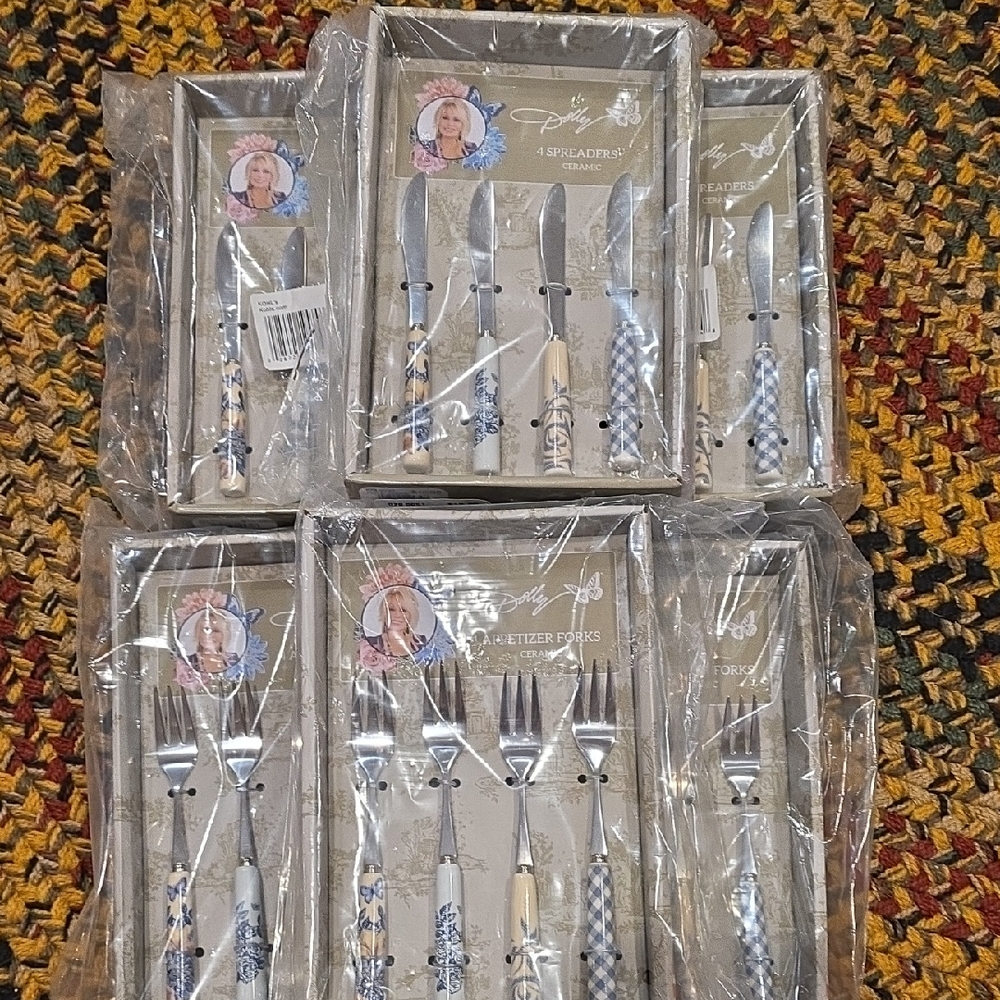 Dolly Parton!! Floral and Checkered Appetizer Fork And Spreader Set